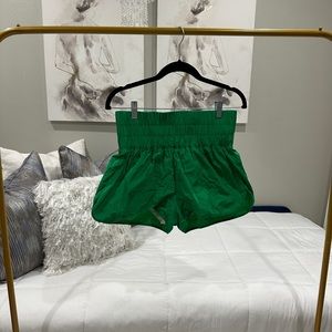 Adorable Green Athletic Stretchy Shorts !